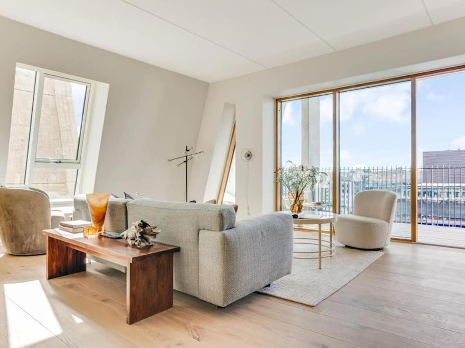 Luxury Living In Prime Spot